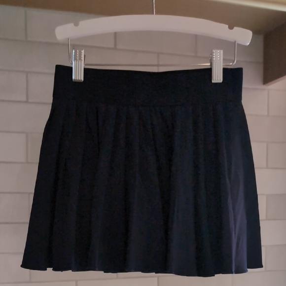 Aritzia TnaMOVE™ Tennis Pro Mini Skirt - Picture 5 of 8